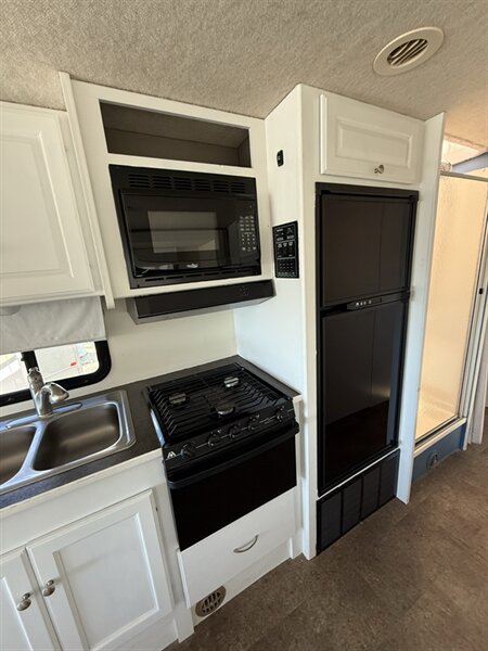 2016 Winnebago VISTA, $ 34,995
