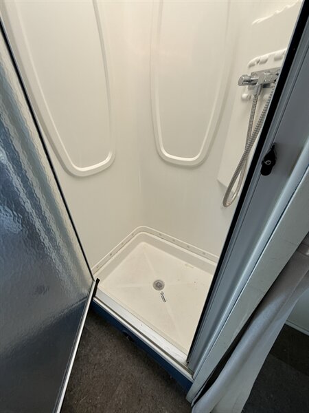 2016 Winnebago VISTA, $ 34,995