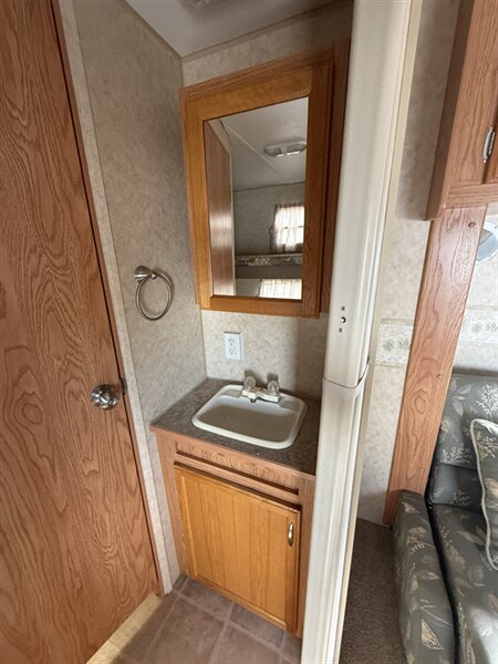 2005 Jayco JAYFLIGHT 29BHS, $ 11,450