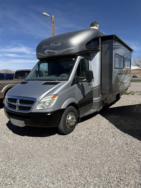 2008 Thor Motor Coach SIESTA 24SB, $ 47,500