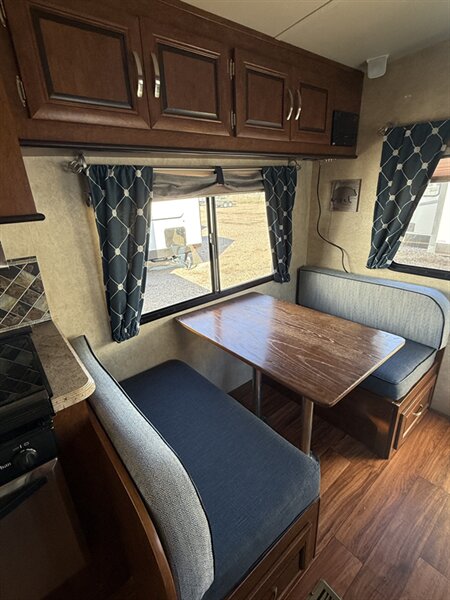 2016 Forest River Vibe West Coast Edition 207RD, $ 12,999