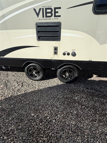 2016 Forest River Vibe West Coast Edition 207RD, $ 12,999