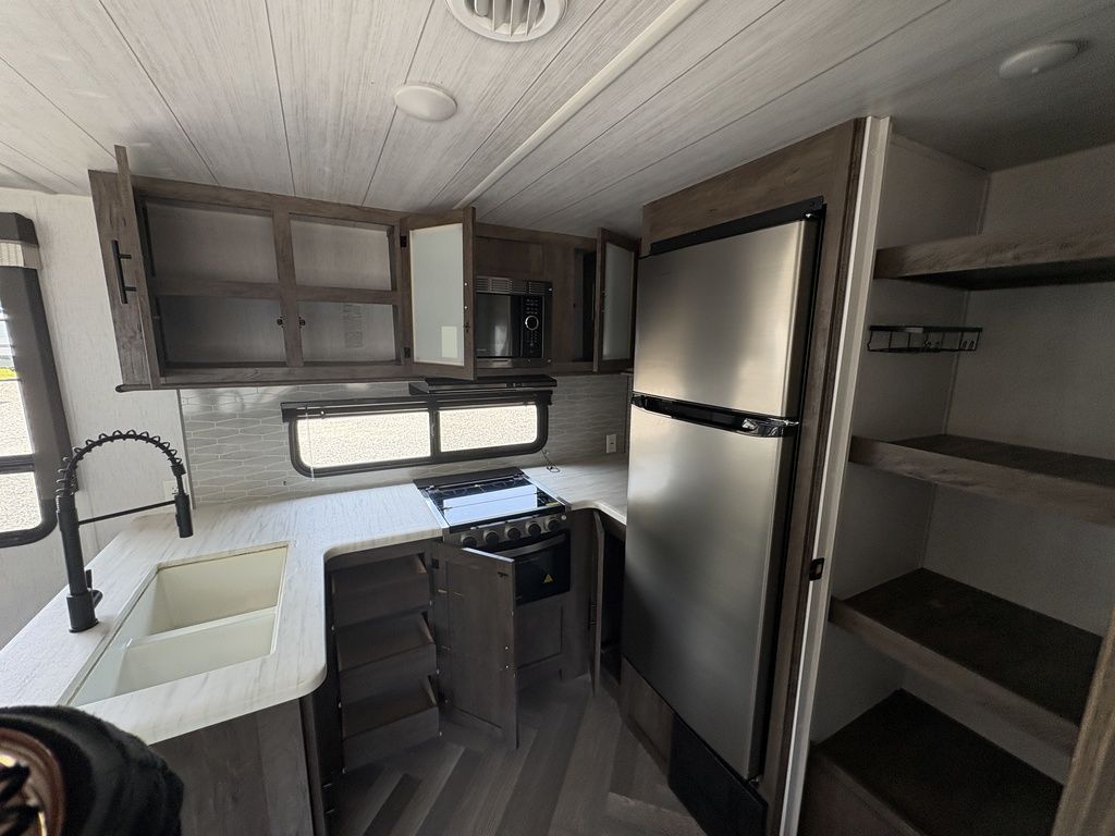 2022 Forest River Wildwood 27RK, $ 19,900