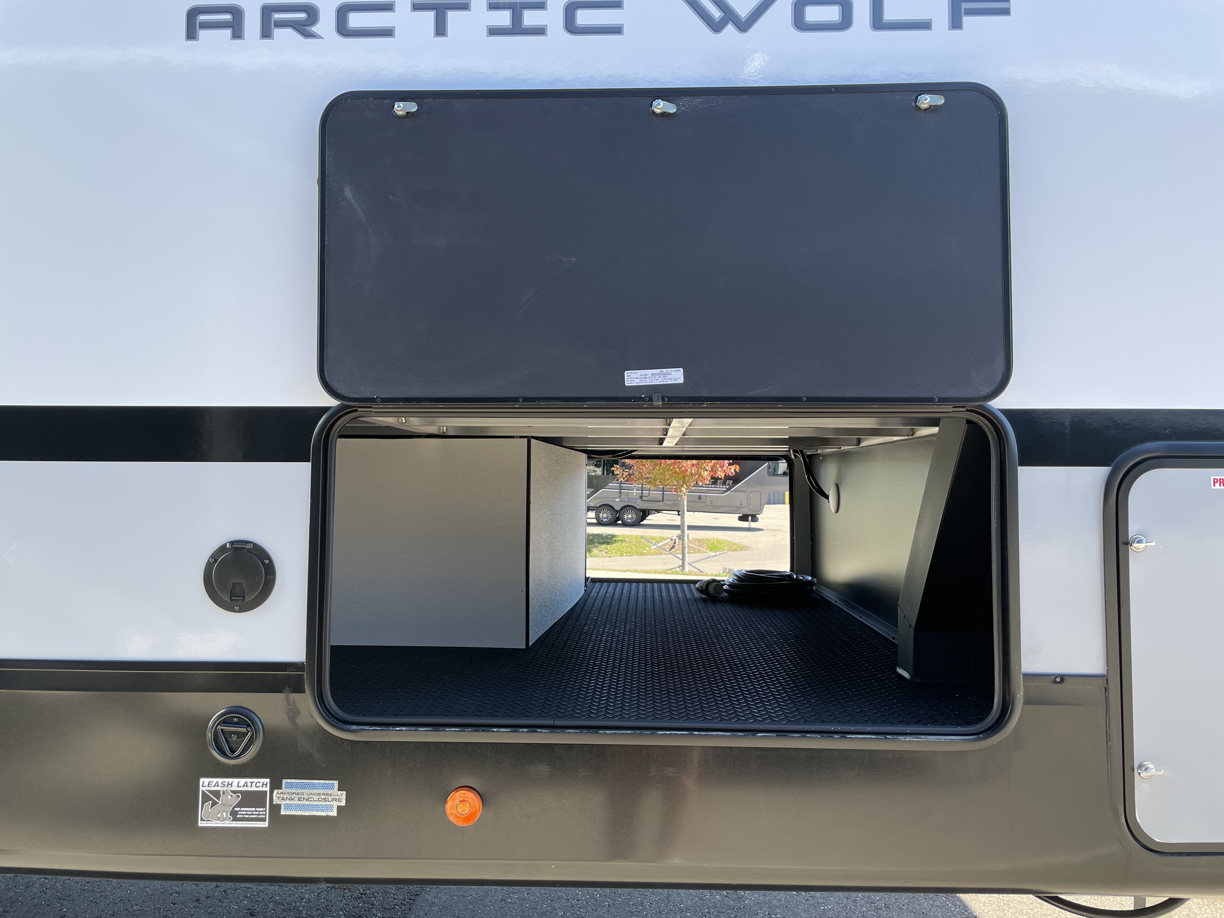 2027 Forest River Cherokee Arctic Wolf 33IBAR, $ 63,999