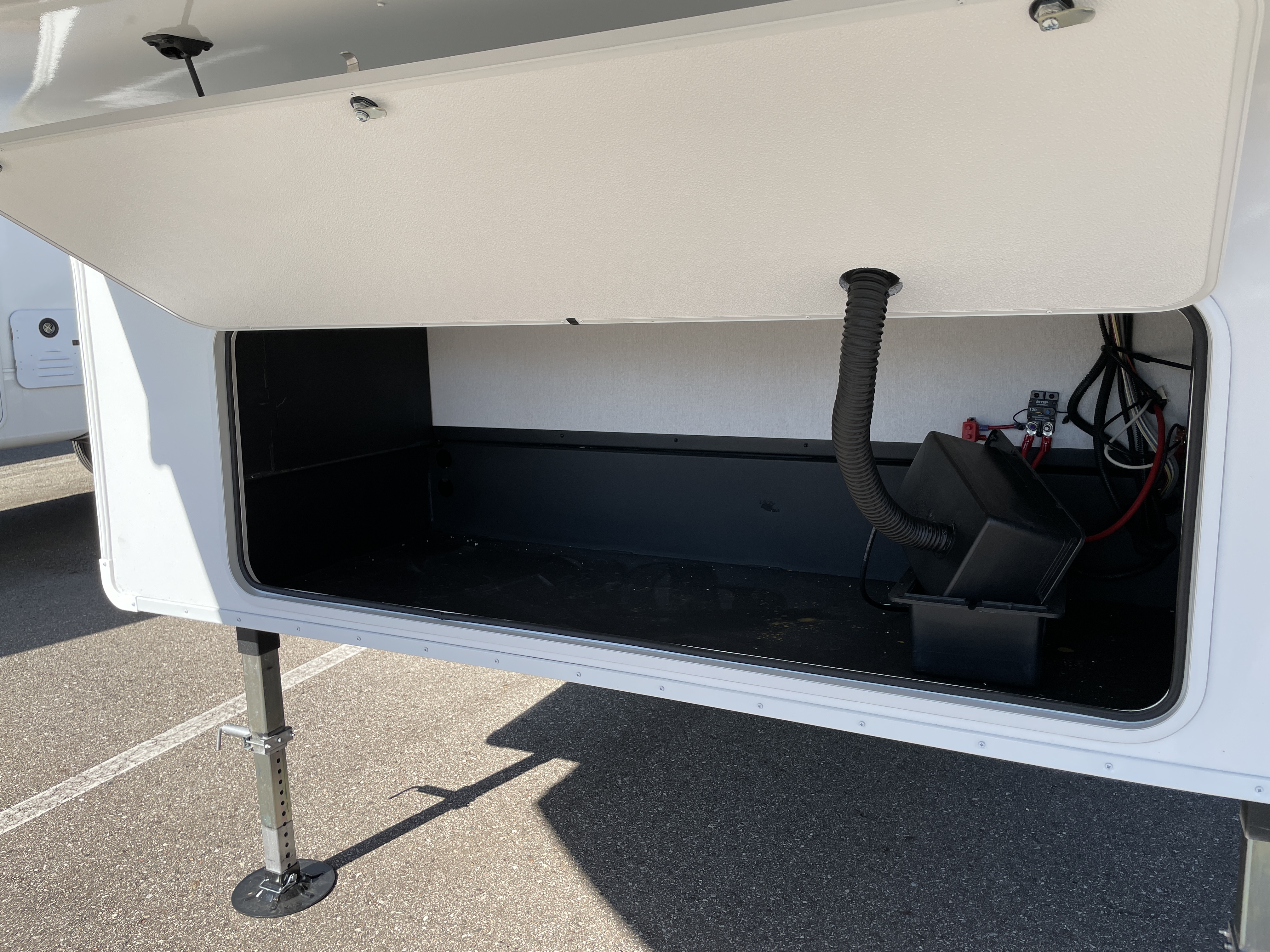 2027 Jayco Eagle 321RSTS, $ 67,995