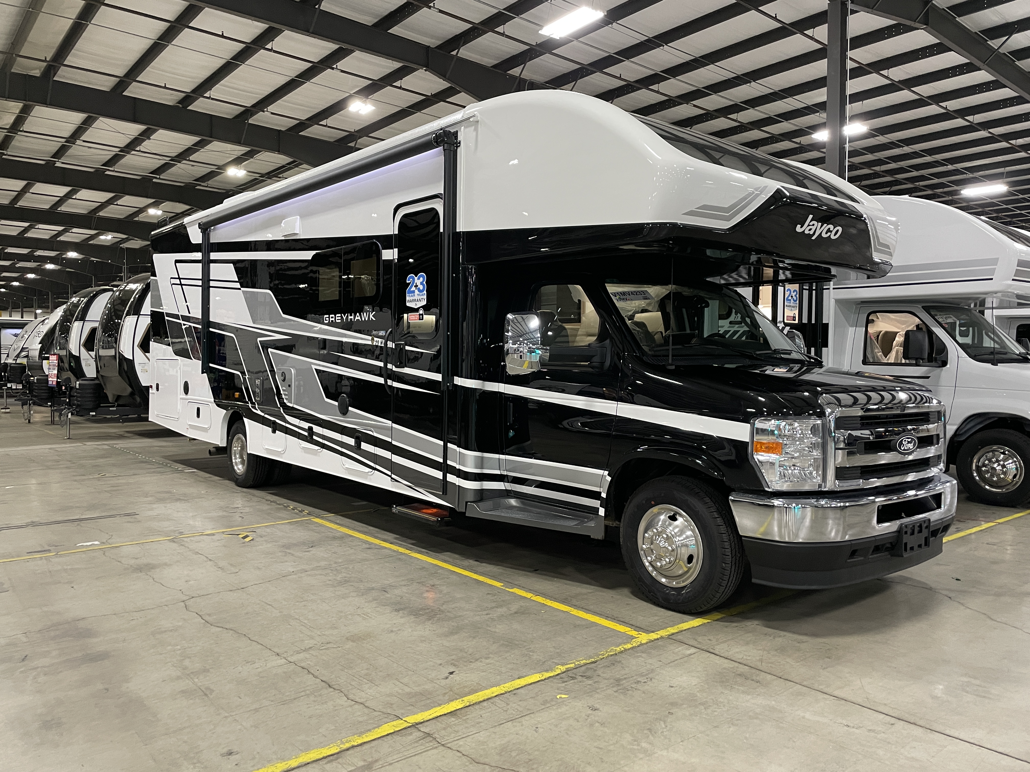 2027 Jayco Greyhawk 29MV, $ 139,995