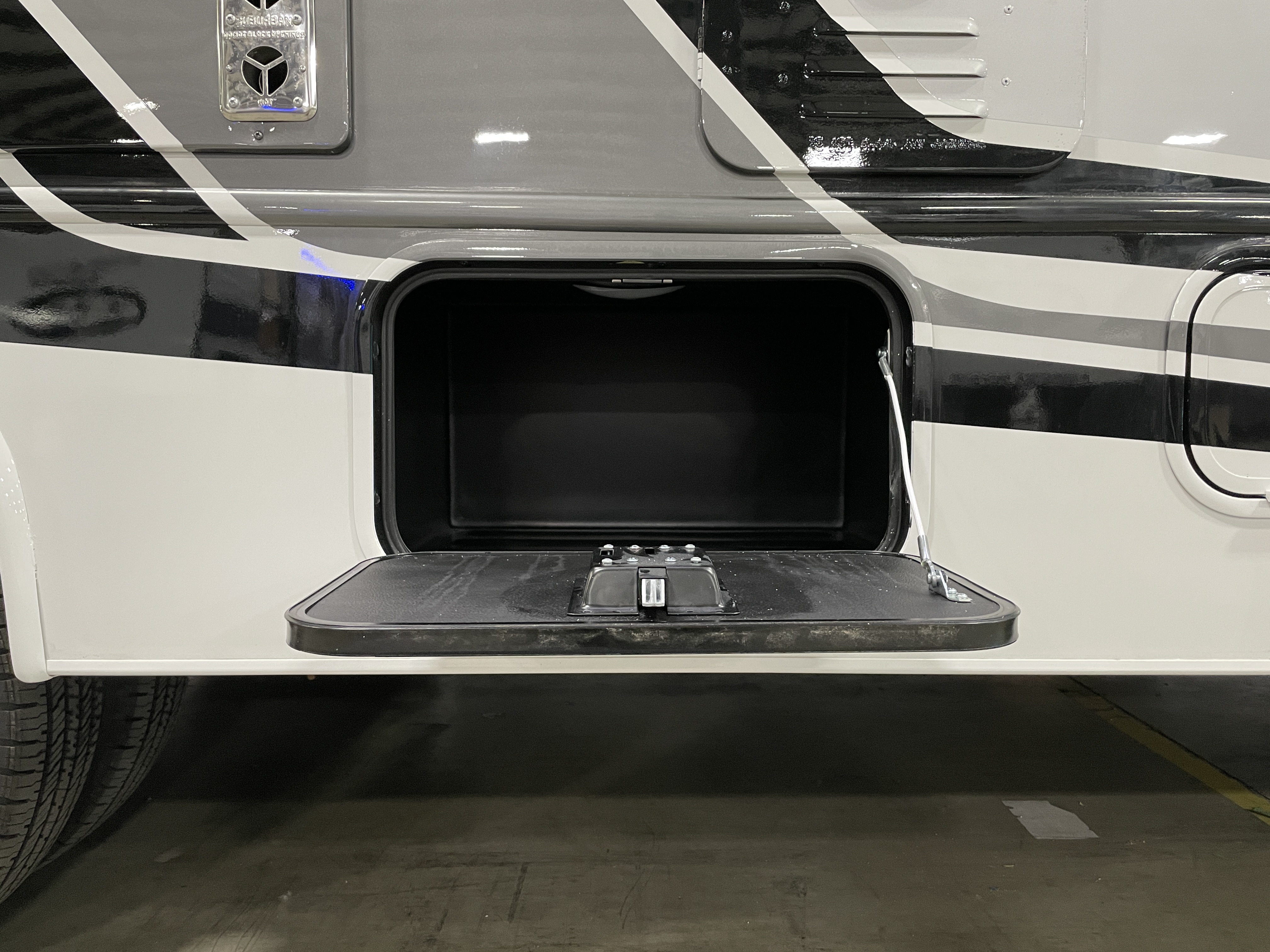 2027 Jayco Greyhawk 29MV, $ 139,995
