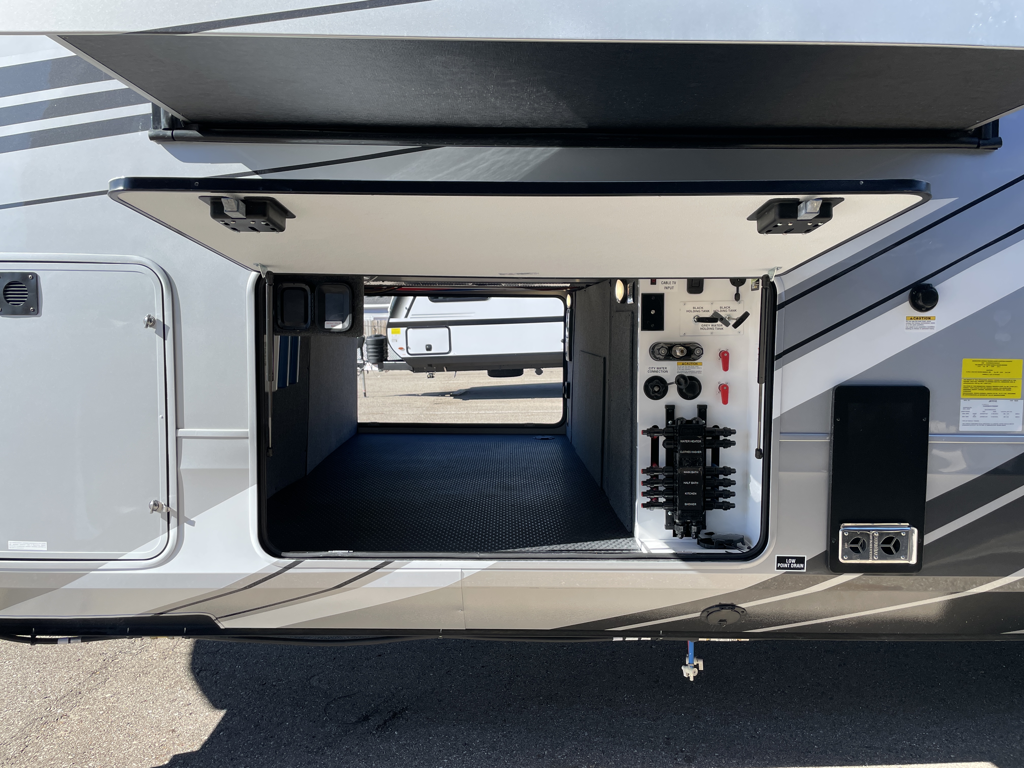 2027 Jayco Pinnacle 38FBRK, $ 146,495