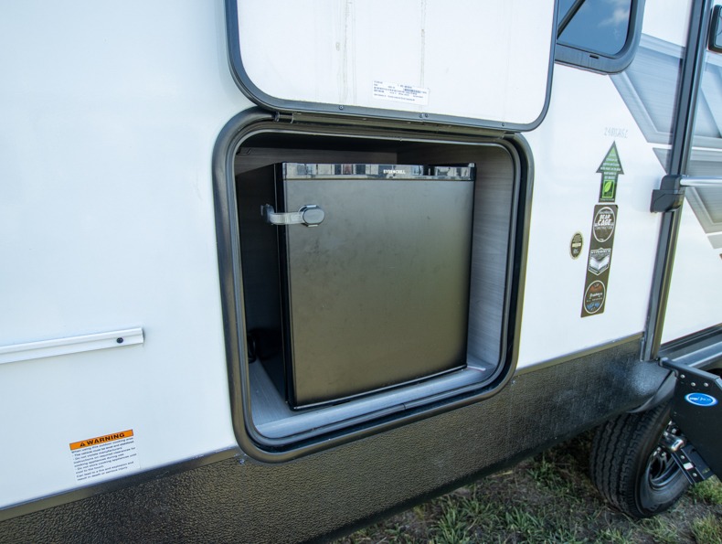 2022 Dutchmen Kodiak Ultra-Lite 248BHSL, $ 24,990