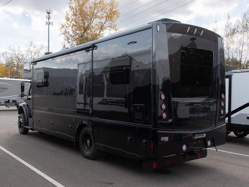 2025 Dynamax Europa 32KD, $ 259,990