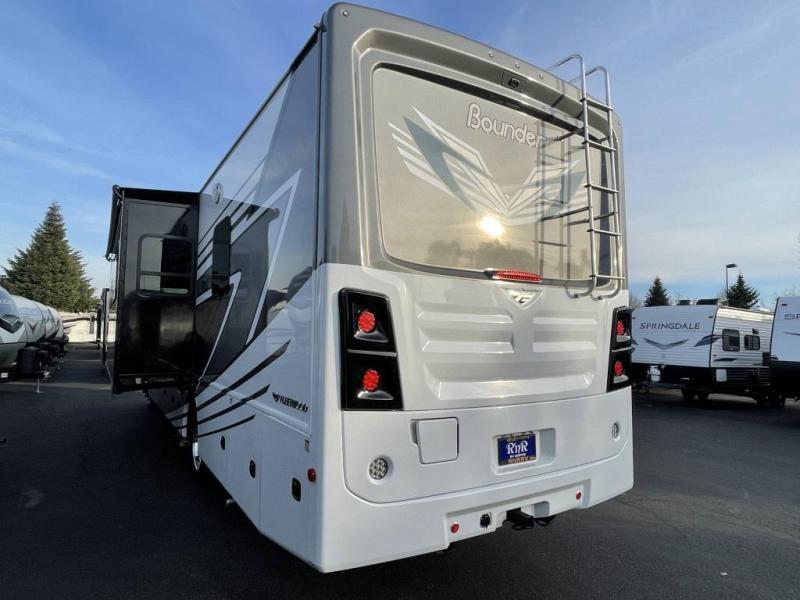 2024 Fleetwood Bounder 35K, $ 189,990