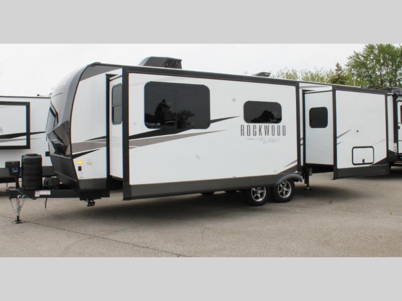 2025 Forest River Rockwood Ultra Lite 2608BS, $ 59,004
