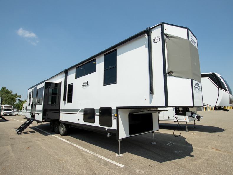 2026 Forest River Cedar Creek Cottage Fifth Wheels, $ 0