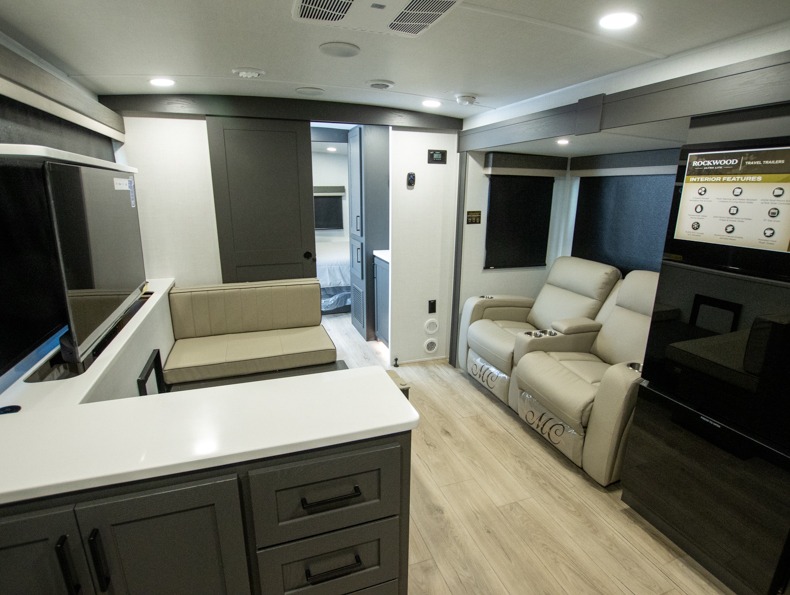 2026 Forest River Rockwood Ultra Lite 2619FK, $ 55,775