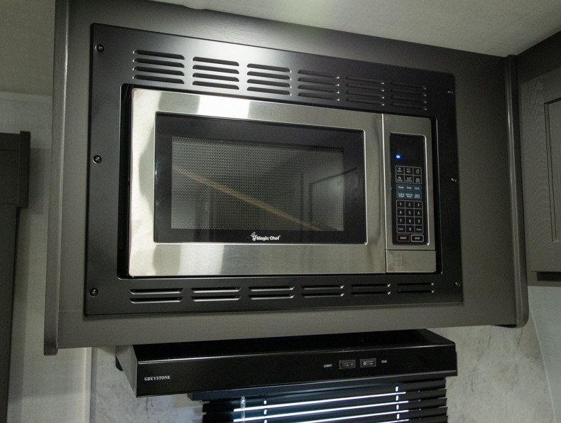 2026 Forest River Rockwood Ultra Lite 2619FK, $ 55,775