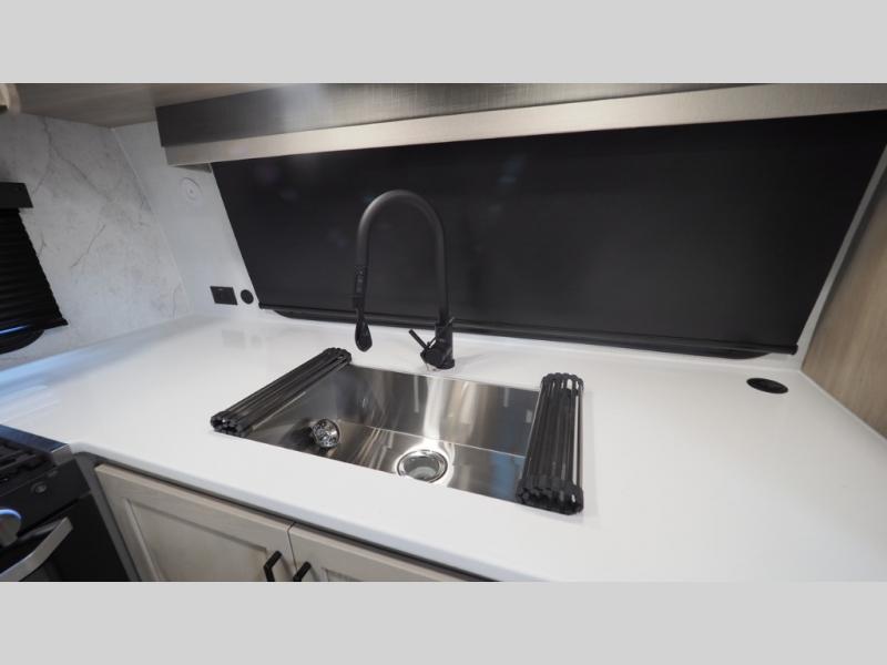 2026 Forest River Rockwood Ultra Lite 2619FK, $ 50,424