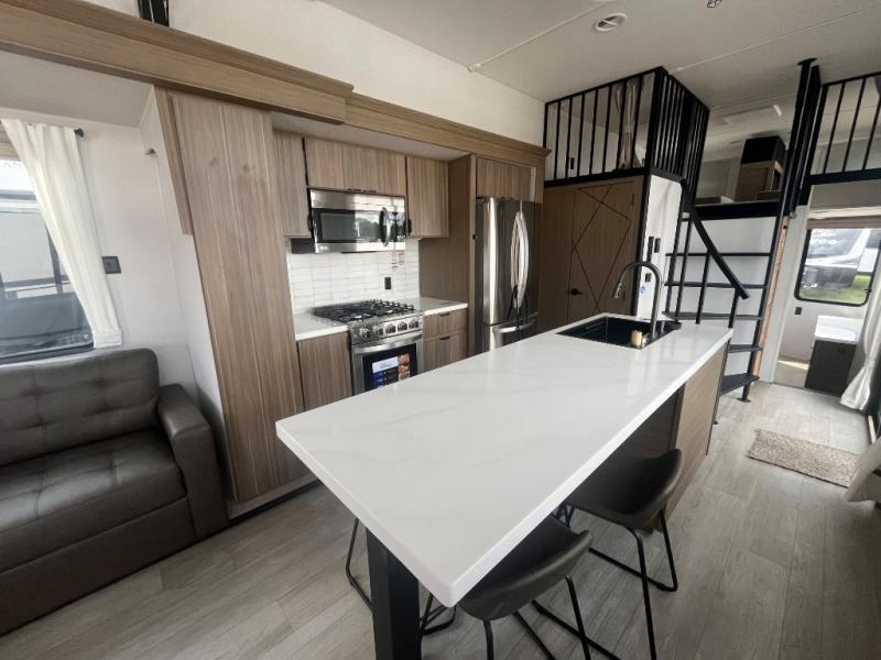 2026 Forest River Salem Grand Villa 44ZEN, $ 0