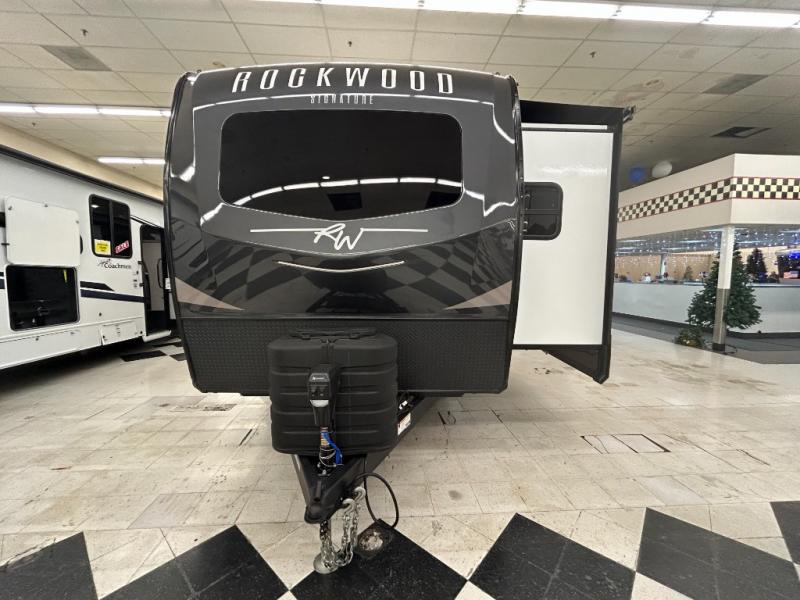 2025 Forest River Rockwood Signature Travel Traile, $ 70,990