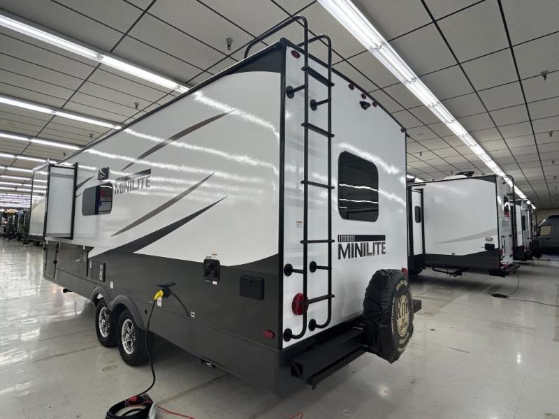 2025 Forest River Rockwood Mini Lite 2518S, $ 46,990