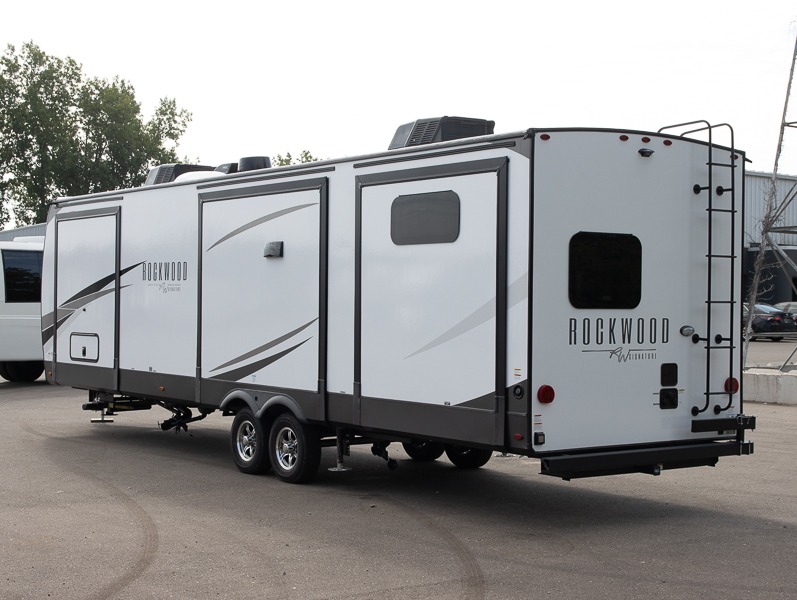 2025 Forest River Rockwood Signature 8336BH, $ 54,990