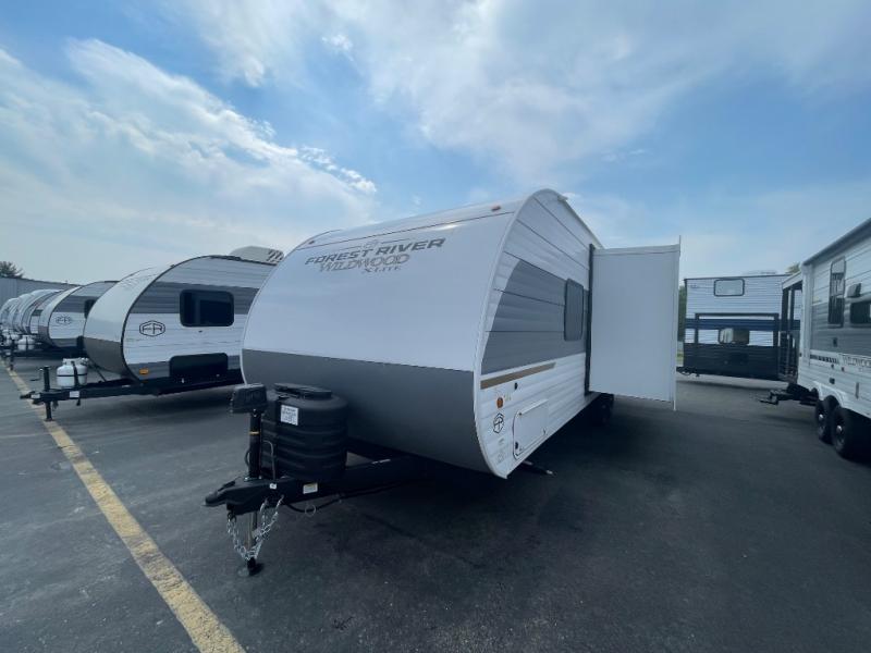 2025 Forest River Wildwood X-Lite 25ICE, $ 47,828