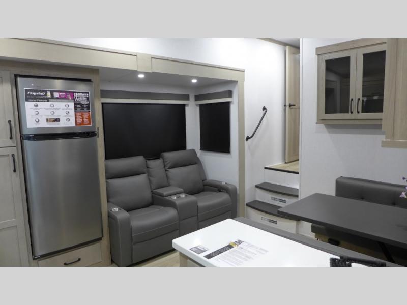 2025 Forest River Flagstaff Classic FW F282RK, $ 68,670