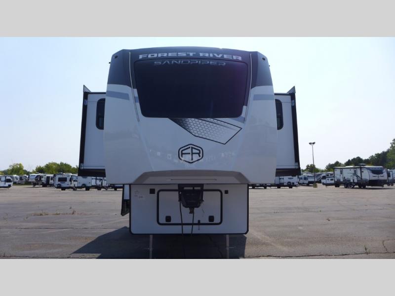2025 Forest River Sandpiper 3990FL, $ 103,345