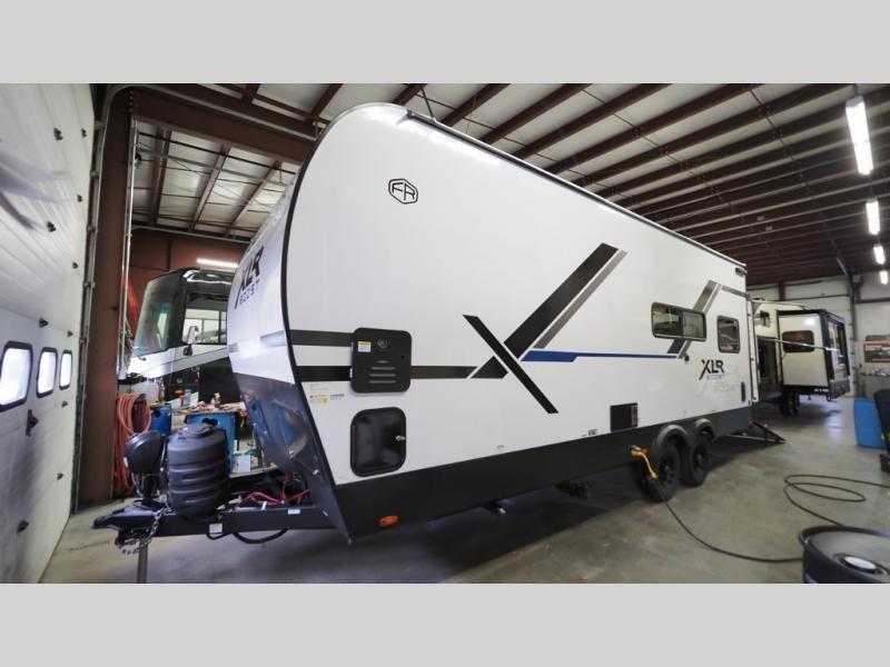 2025 Forest River XLR Boost 2017B, $ 48,674