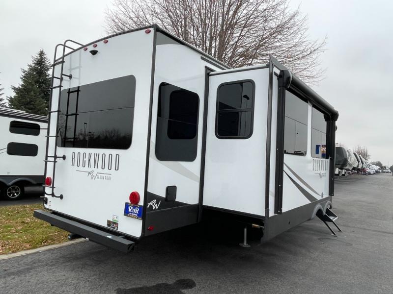 2025 Forest River Rockwood Signature Travel Traile, $ 65,990