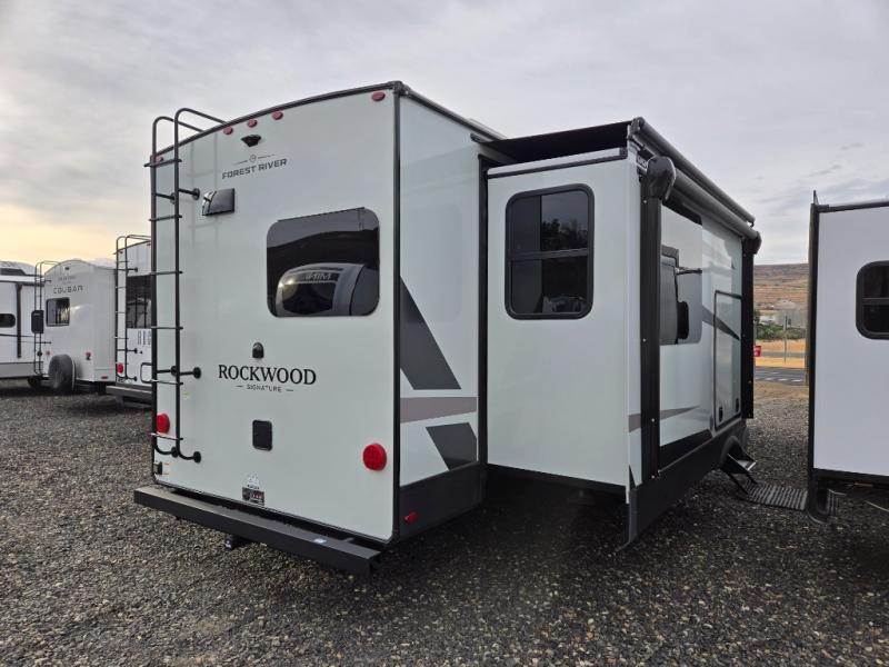 2025 Forest River Rockwood Signature Travel Traile, $ 87,986
