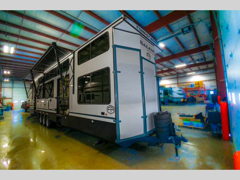 2025 Forest River Salem Grand Villa 44VIEW, $ 67,990