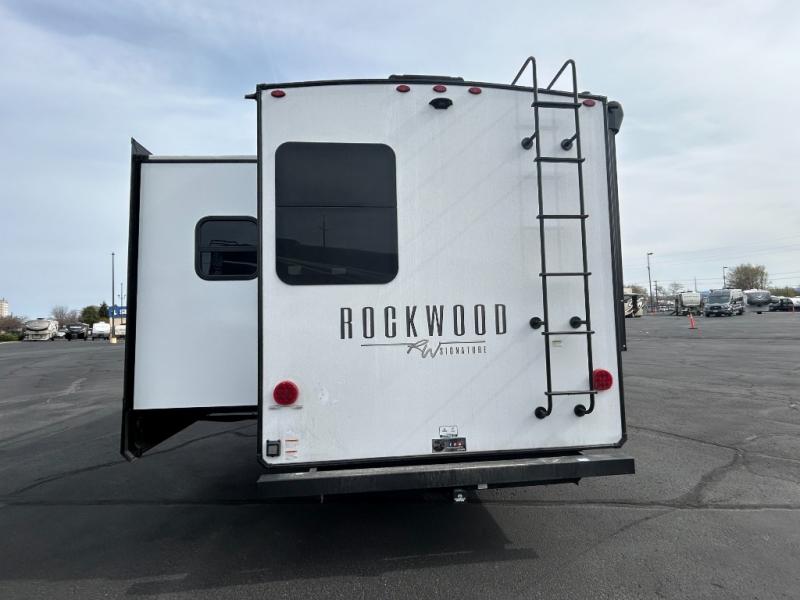 2025 Forest River Rockwood Signature Travel Traile, $ 68,990