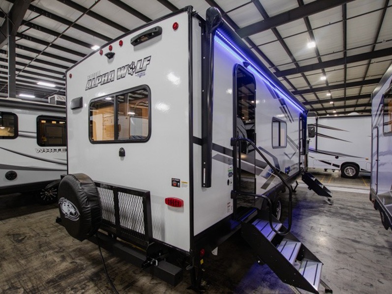 2024 Forest River Cherokee Alpha Wolf 23LDE-L, $ 27,990
