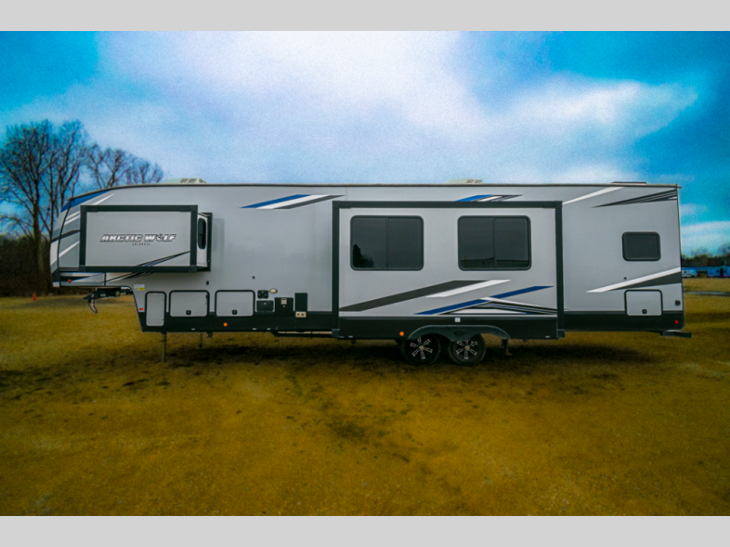 2022 Forest River Cherokee Arctic Wolf 3770 SUITE, $ 0