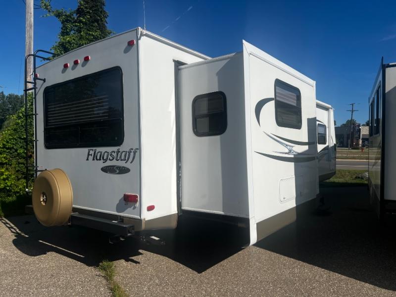 2013 Forest River Flagstaff Super Lite 27RLSS, $ 0