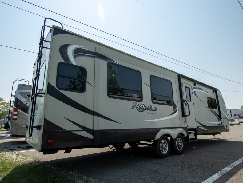 2017 Grand Design Reflection Travel Trailer 313RLT, $ 0