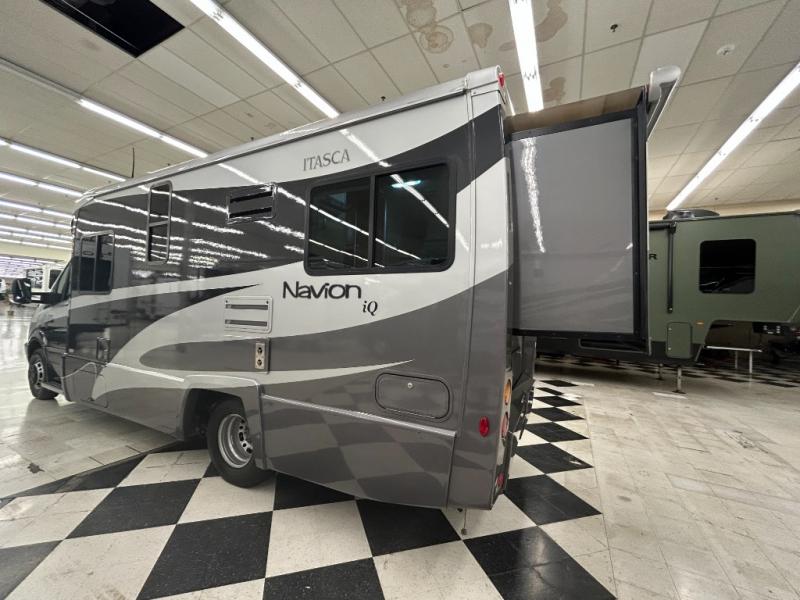 2008 Itasca Navion 24DL, $ 67,990