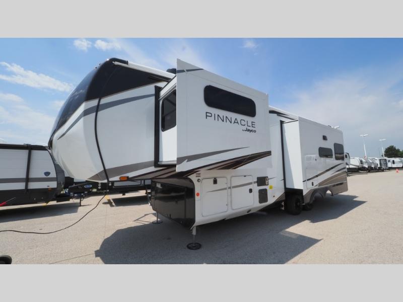 2026 Jayco Pinnacle 32RLTS, $ 145,429