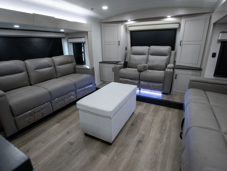 2026 Jayco North Point 382FLRB, $ 109,990