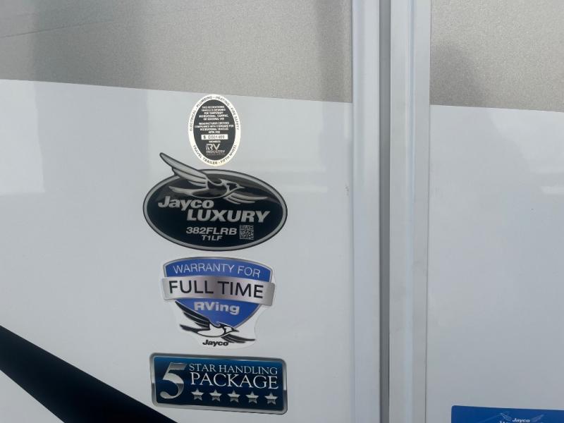 2026 Jayco North Point 382FLRB, $ 157,097