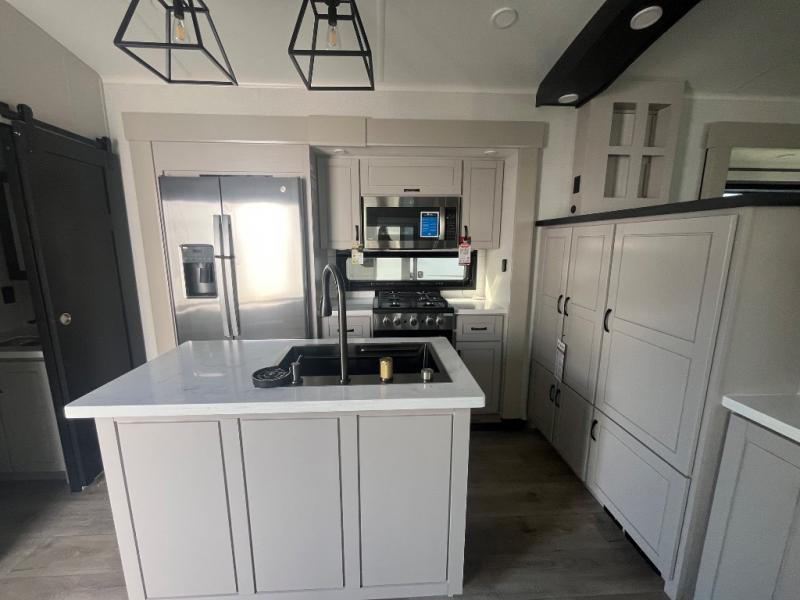 2026 Jayco North Point 382FLRB, $ 157,097