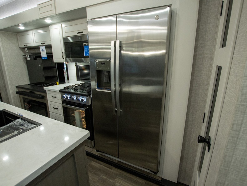 2025 Jayco North Point 390CKDS, $ 92,990