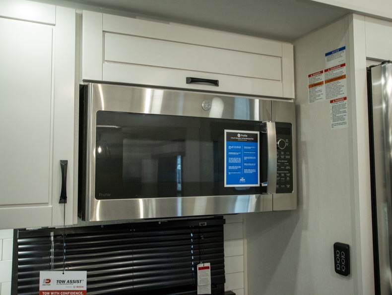 2025 Jayco North Point 390CKDS, $ 92,990