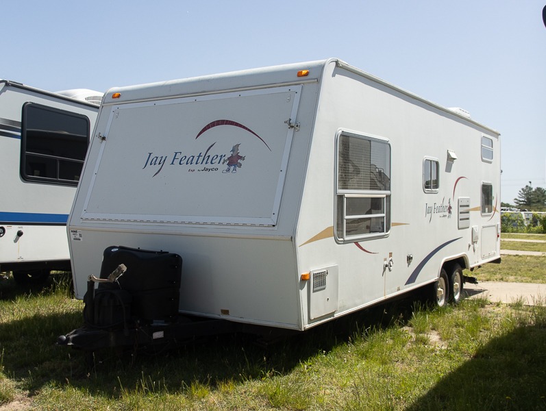 2005 Jayco Jay Feather EXP 25 G, $ 0
