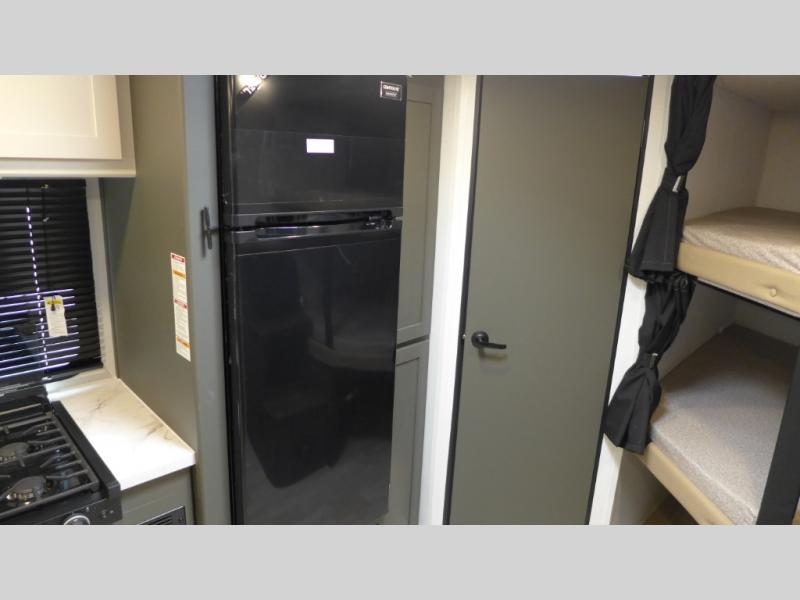 2026 Keystone Bullet Classic Dual Axle 26BHC Dual , $ 35,094