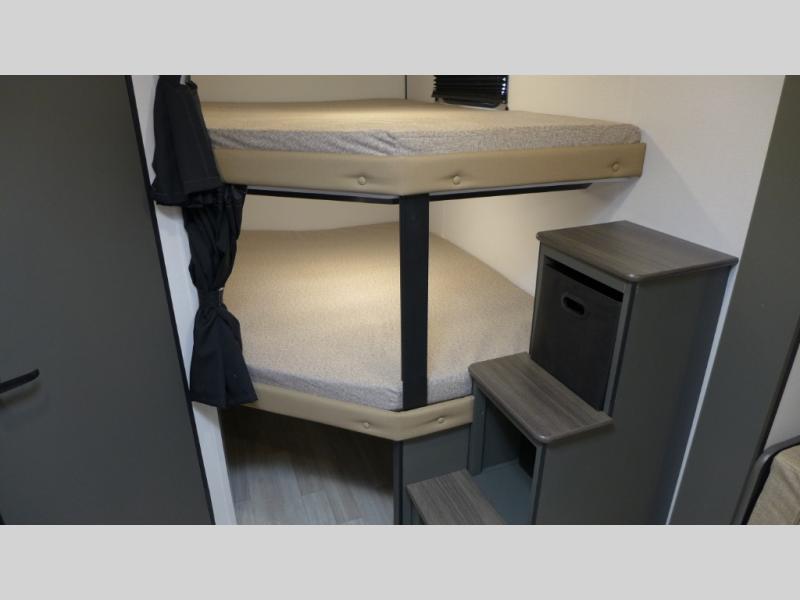 2026 Keystone Bullet Classic Dual Axle 26BHC Dual , $ 35,094