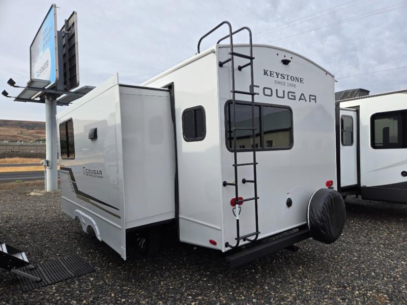 2026 Keystone Cougar Half-Ton (Travel Trailer) 22M, $ 52,029