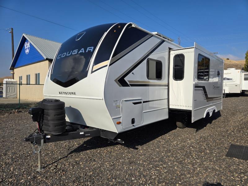 2026 Keystone Cougar Half-Ton (Travel Trailer) 22M, $ 52,029