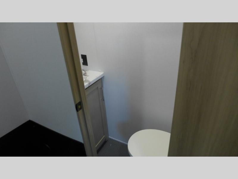 2026 Keystone Raptor 441HB, $ 189,173