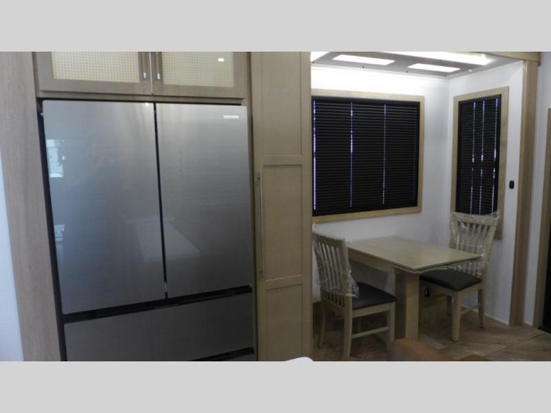 2026 Keystone Raptor 441HB, $ 189,173